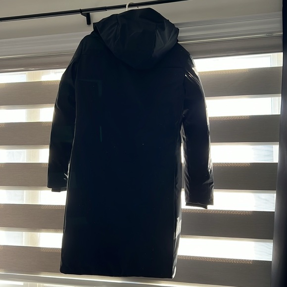 WOMAN'S HOODED PARKA SIENNA IN BLACK - Picture 6 of 10